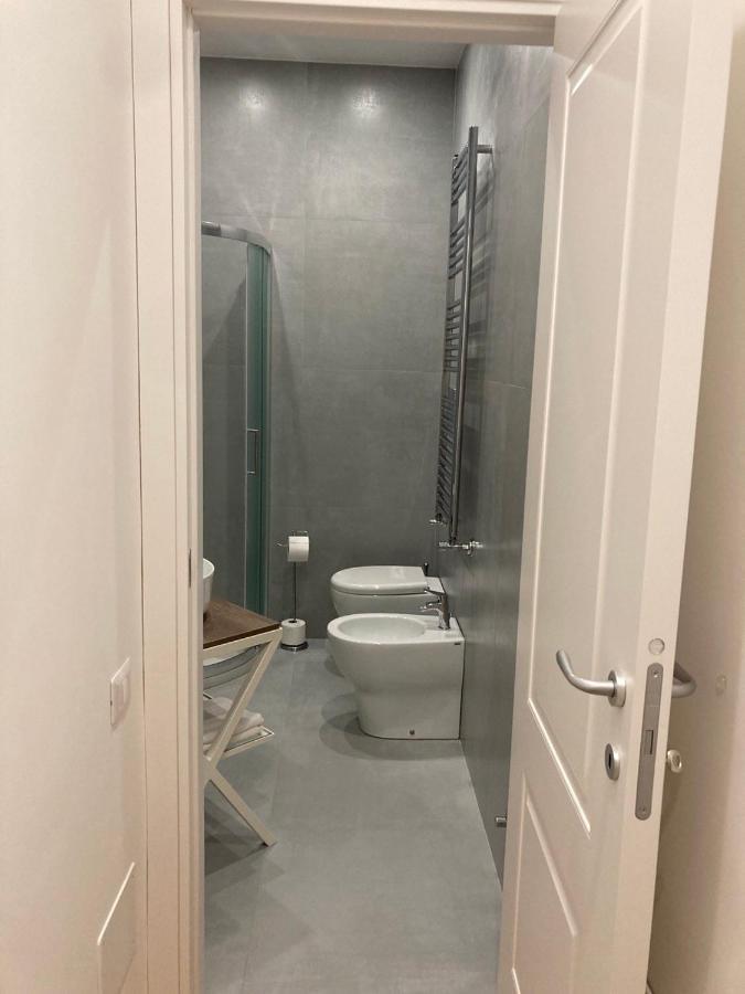A Casa Di Roberta Apartment Salerno Ngoại thất bức ảnh