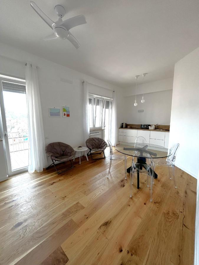 A Casa Di Roberta Apartment Salerno Ngoại thất bức ảnh