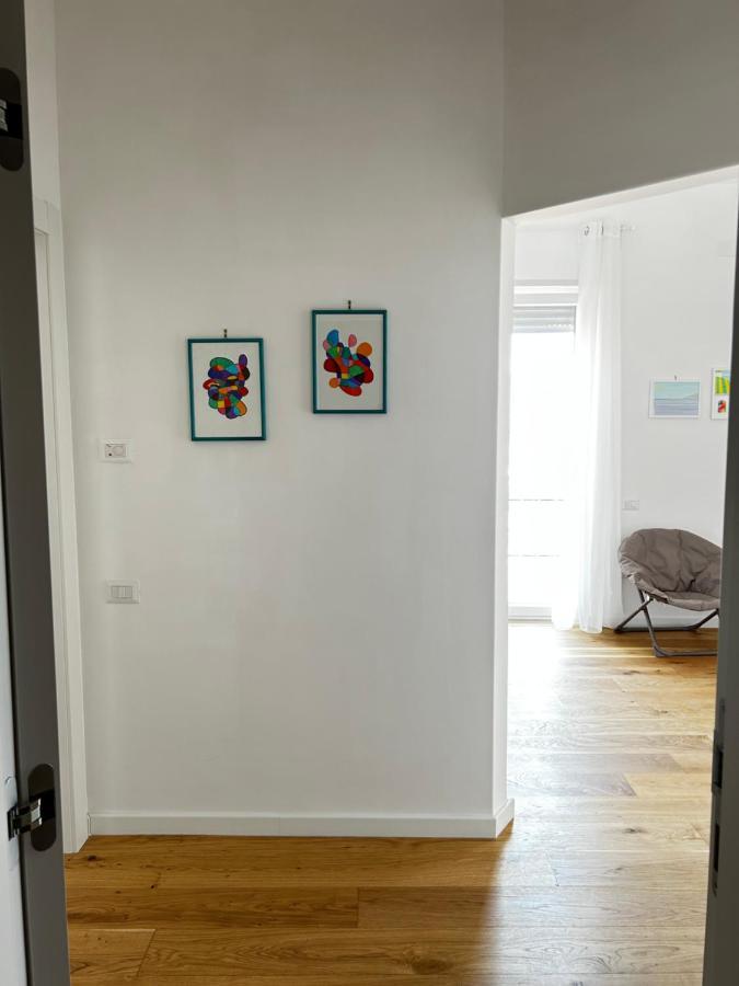 A Casa Di Roberta Apartment Salerno Ngoại thất bức ảnh