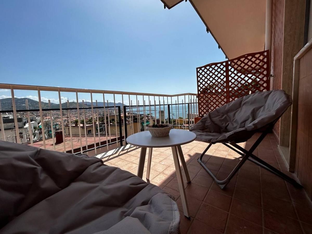 A Casa Di Roberta Apartment Salerno Ngoại thất bức ảnh