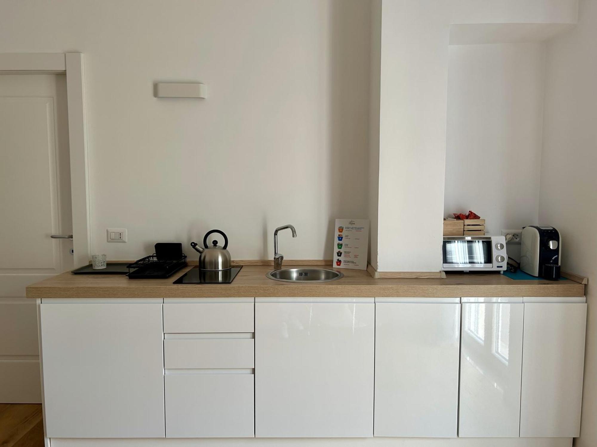 A Casa Di Roberta Apartment Salerno Ngoại thất bức ảnh